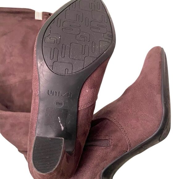 Unisa Faux Suede Over The Knee Boots in Brown in Size 8M - Picture 12 of 12